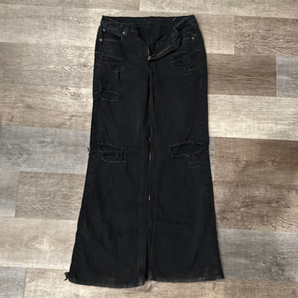 American Eagle Wide Leg Distressed size 8 .. 34 inseam